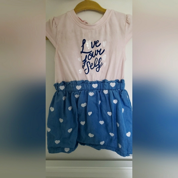 Guess girls 12 month old dress. - Picture 1 of 3